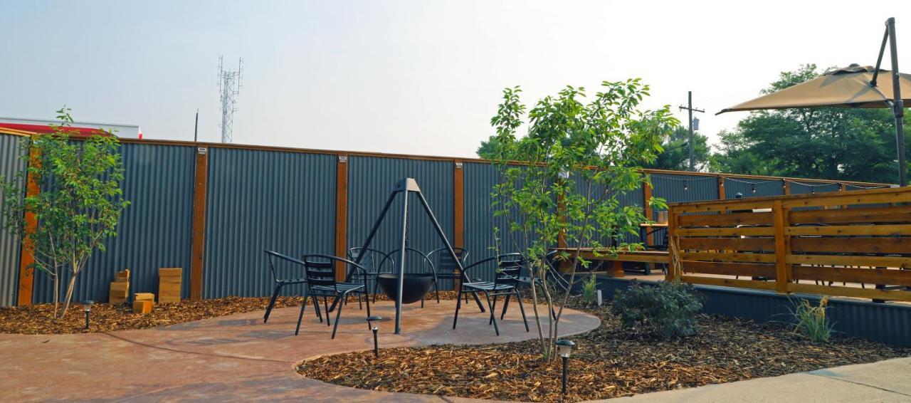 Big Sky Motel Roundup ภายนอก รูปภาพ